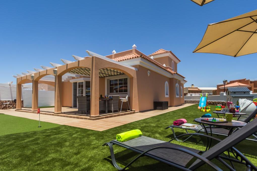 Perfect For Family Holidays With Private Pool, Near Beach And Golf- Villa Ashley Costa De Antigua Exterior foto